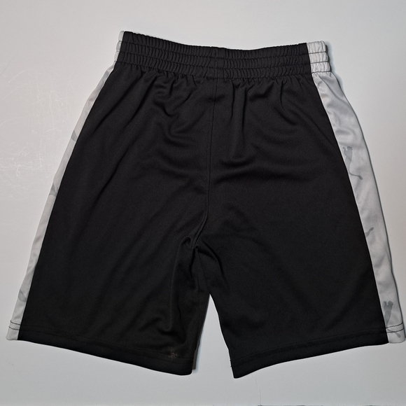 Boys Size 7 Puma Black and Gray Athletic Shorts - Picture 2 of 4